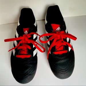 Boys Adidas Goletto soccer/football cleats size 1